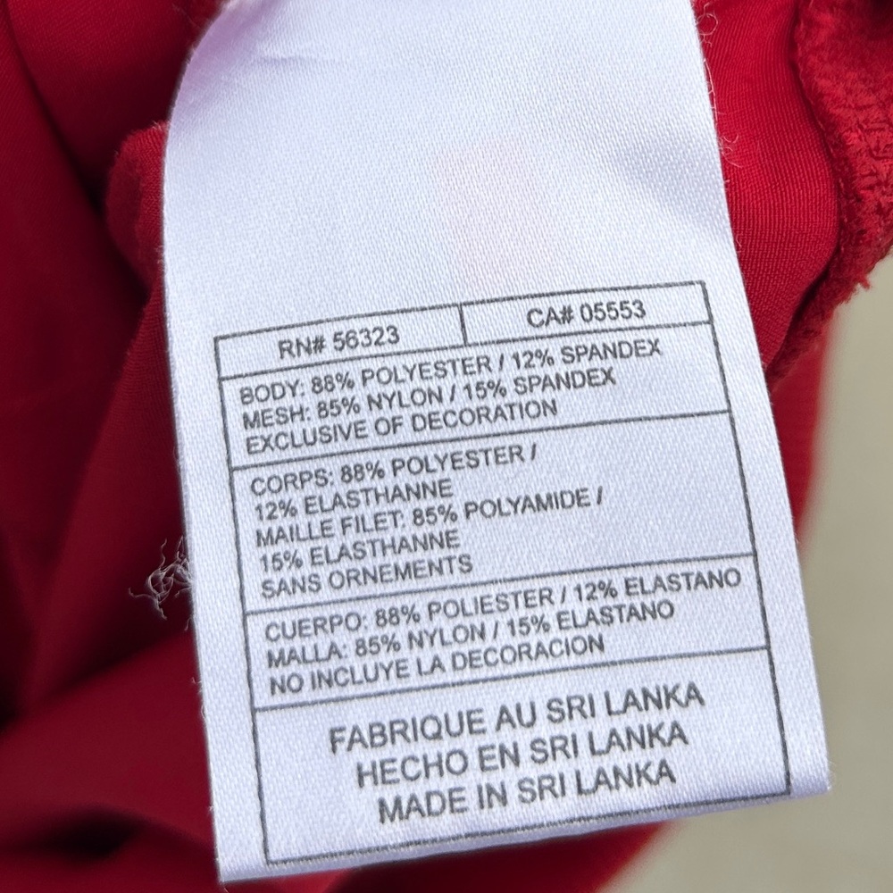 Red Nike Zip-Up Jacket Women Size Small - Picture 9 of 9